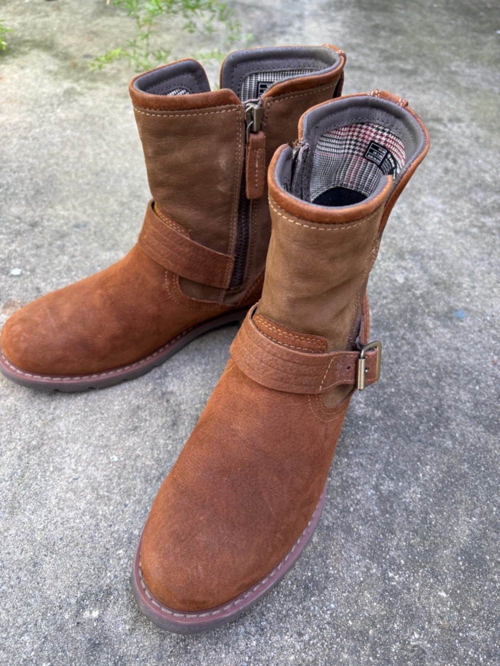 Ariat Savannah waterproof boots 6B